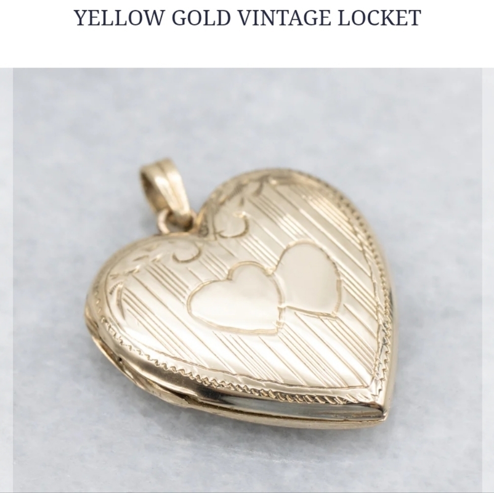 Heart Shaped Engraved Yellow Gold Vintage Locket 10k